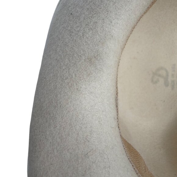 Vintage DEBORAH Winter White Felt Bowler Hat Satin Ribbon Band USA Womens - Picture 11 of 11